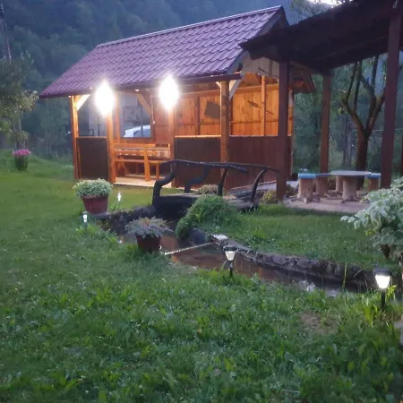 Сasa de vacaciones Domacinstvo Ubovic *