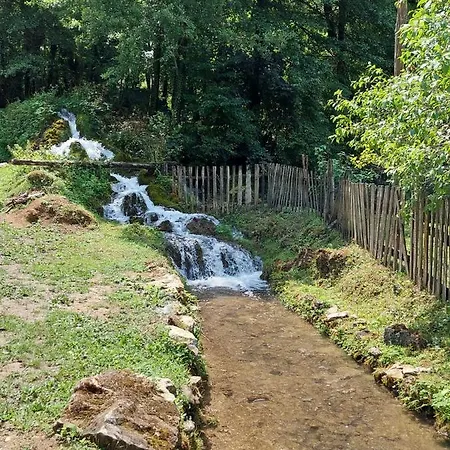 Domacinstvo Ubovic Дом отдыха