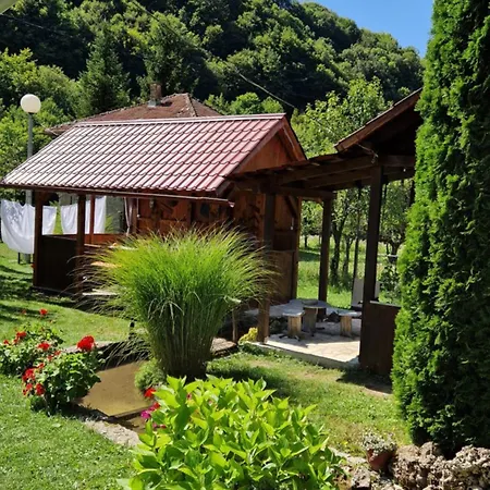 Feriehus Domacinstvo Ubovic Sipovo